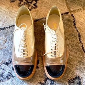 CHANEL Cap-toe Interlocking Logo Oxfords
